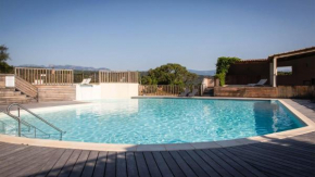 Résidence Santa Giulia Park 1 avec piscine à proximité des plages